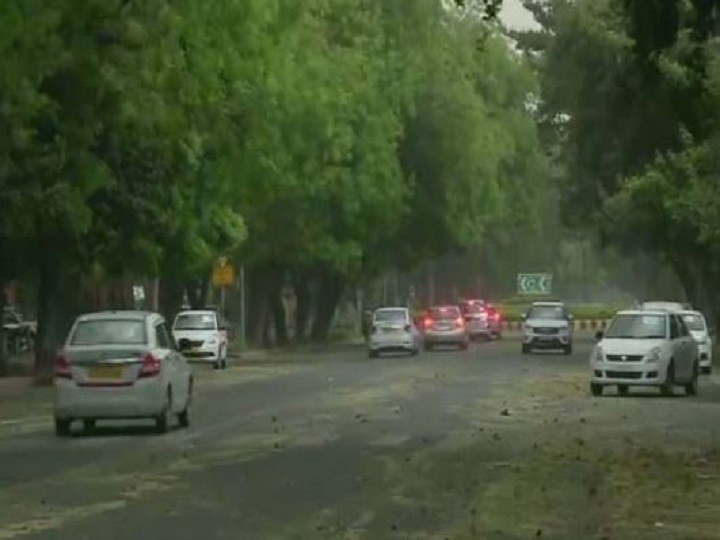 दिल्ली और उत्तर प्रदेश में बारिश के बाद मौसम सुहाना