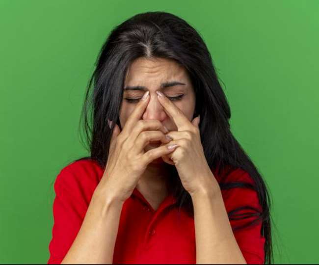 बंद नाक होने पर तुरंत आजमाएं ये घरेलू उपाय, तुरंत खुलकर सांस ले पाएंगे आप