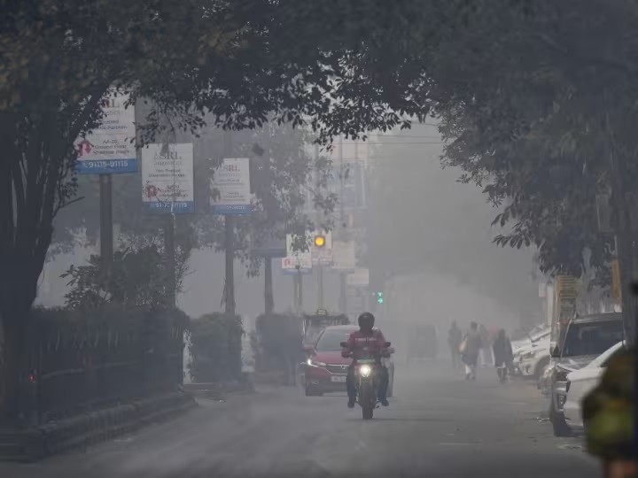 दिल्ली एनसीआर में फिर गिरा पारा, 29 जनवरी को हो सकती है बारिश - IMD Weather