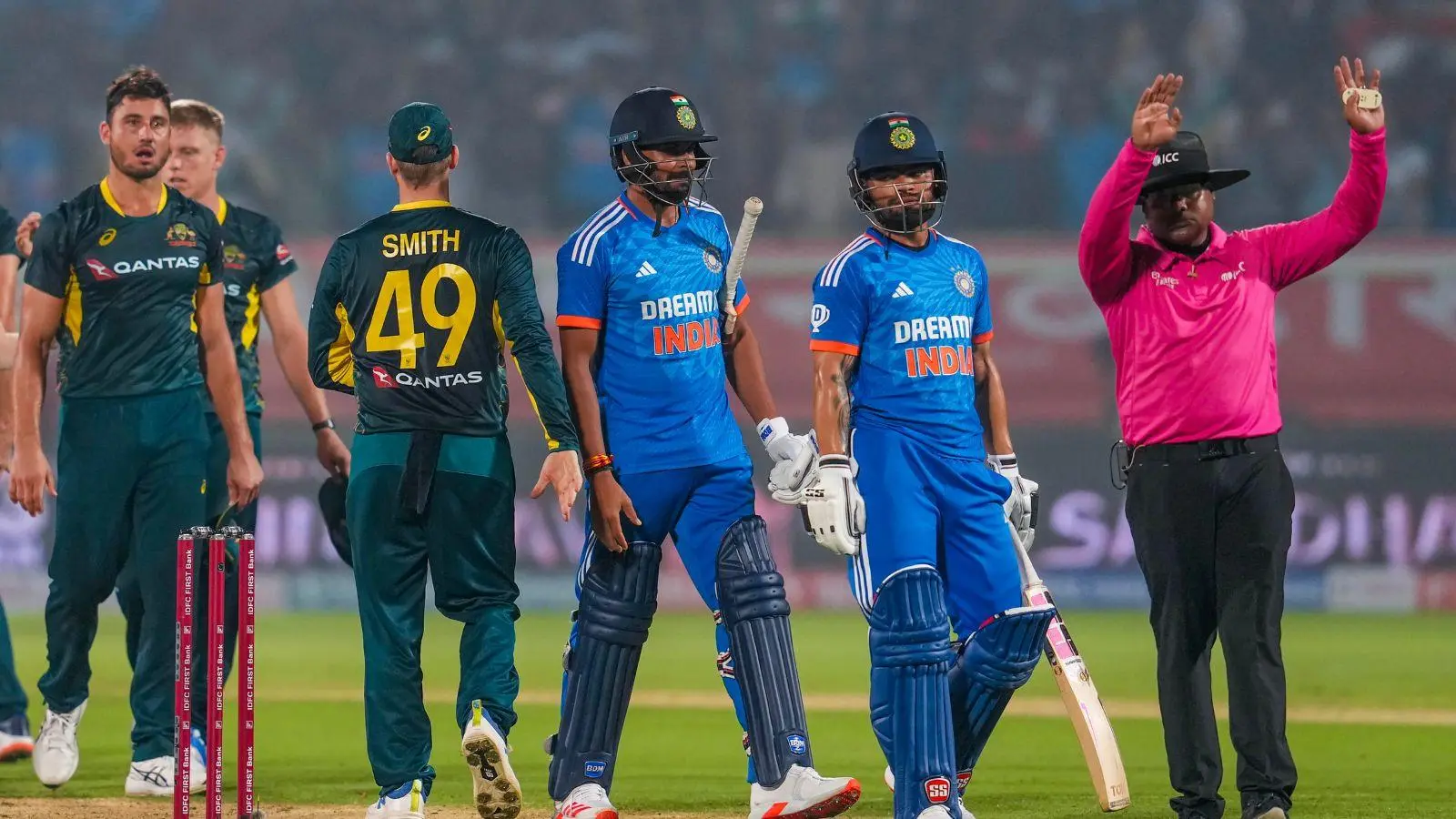 india vs aus live match score t20
