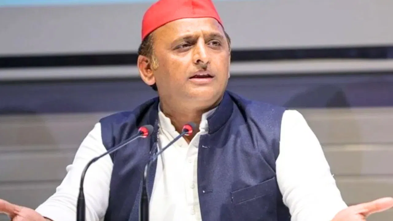 अखिलेश यादव