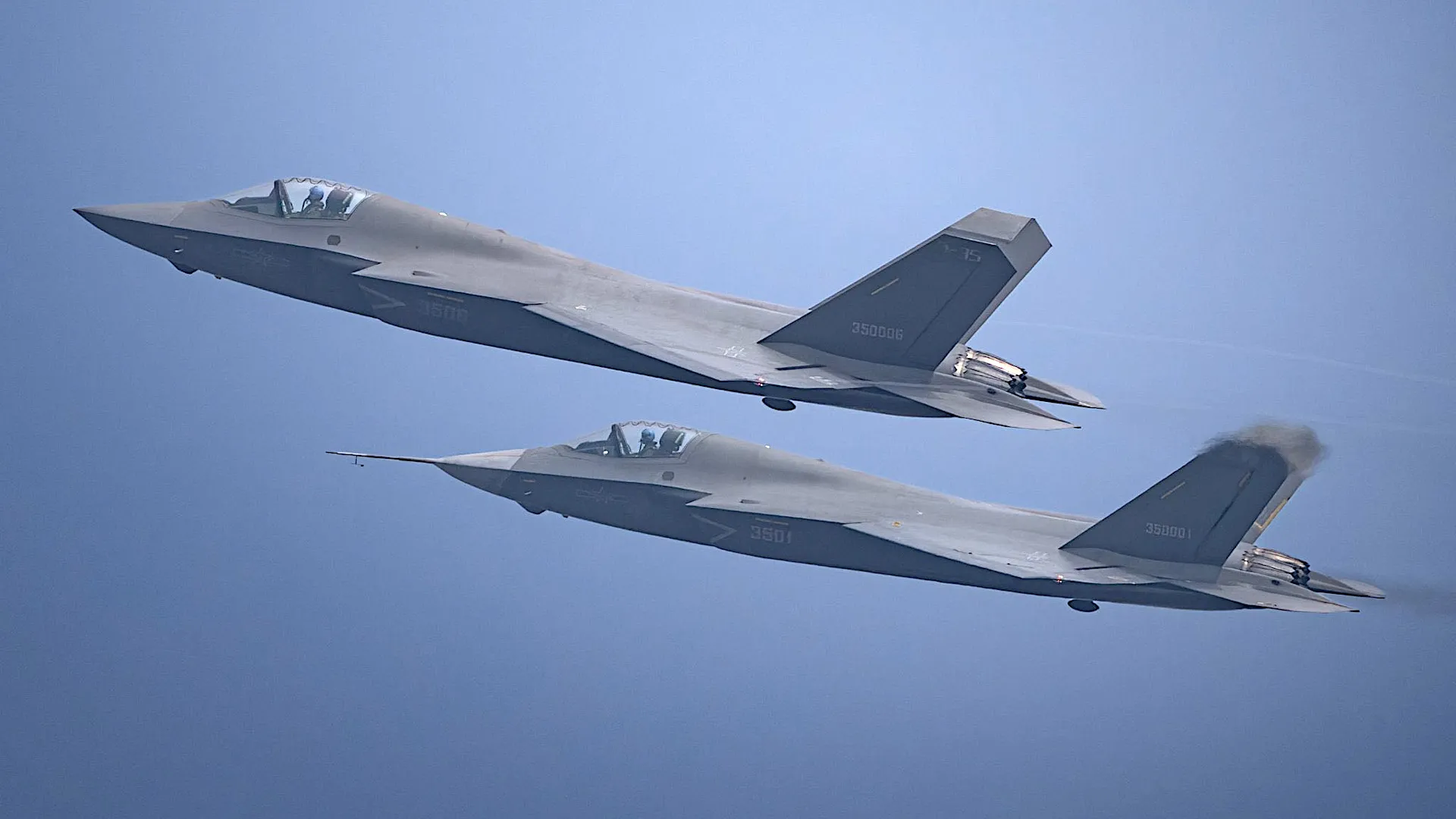पाकिस्तान ने चीन के J-35A स्टील्थ फाइटर जेट खरीदने की खबरों को नकारा, रक्षा मंत्री बोले - 'मीडिया की अटकलें'