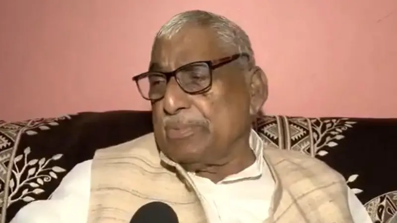 विपक्षी नेता माता प्रसाद पांडे